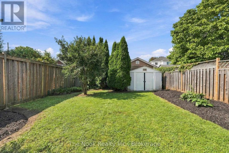 16 KERSHAW STREET, Clarington (Bowmanville), Ontario, L1C4S4