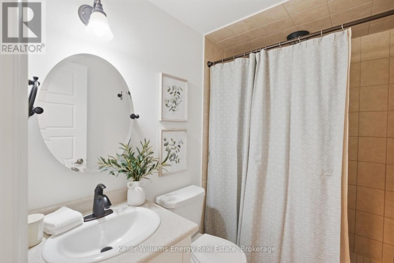88 UNDERWOOD DRIVE, Whitby (Brooklin), Ontario, L1M0K9