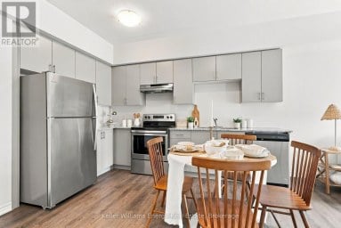 113 - 290 LIBERTY STREET N Clarington (Bowmanville) Ontario photo 6