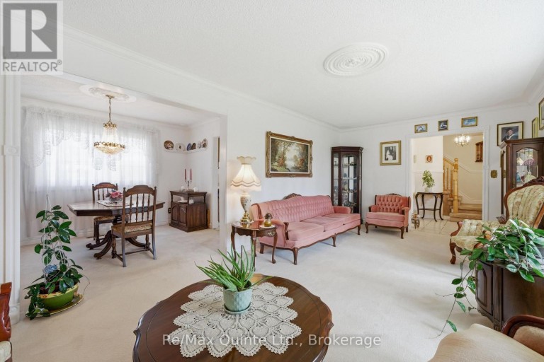 19 COUNTRY CLUB DRIVE, Quinte West (Sidney Ward), Ontario, K8R1B4