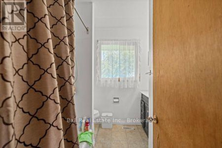 547 ALBERT STREET, Peterborough (Town Ward 3), Ontario, K9J4N7
