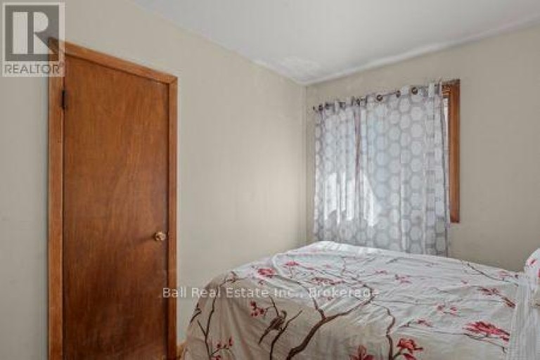 547 ALBERT STREET, Peterborough (Town Ward 3), Ontario, K9J4N7