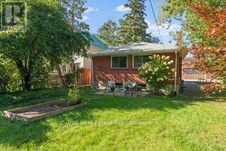 547 ALBERT STREET, Peterborough (Town Ward 3), Ontario, K9J4N7