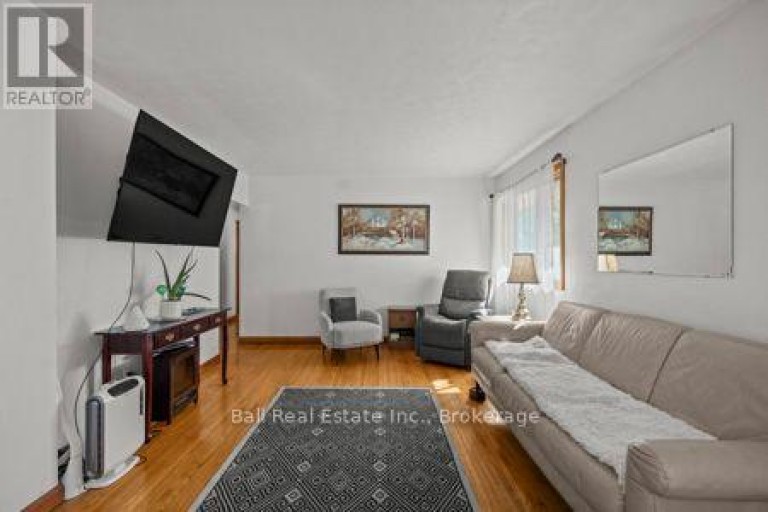 547 ALBERT STREET, Peterborough (Town Ward 3), Ontario, K9J4N7