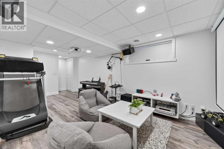 479 Nolan Hill Drive NW, Calgary, Alberta, T3R0S9