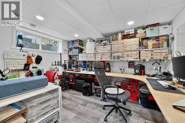 479 Nolan Hill Drive NW, Calgary, Alberta, T3R0S9