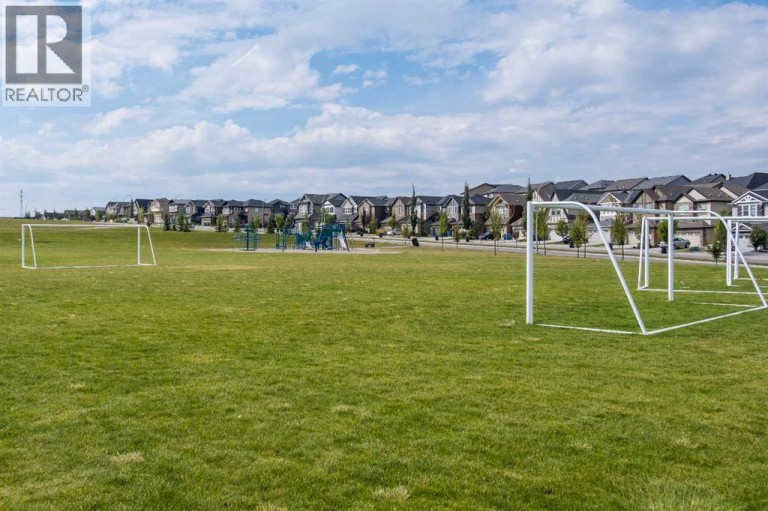 479 Nolan Hill Drive NW, Calgary, Alberta, T3R0S9