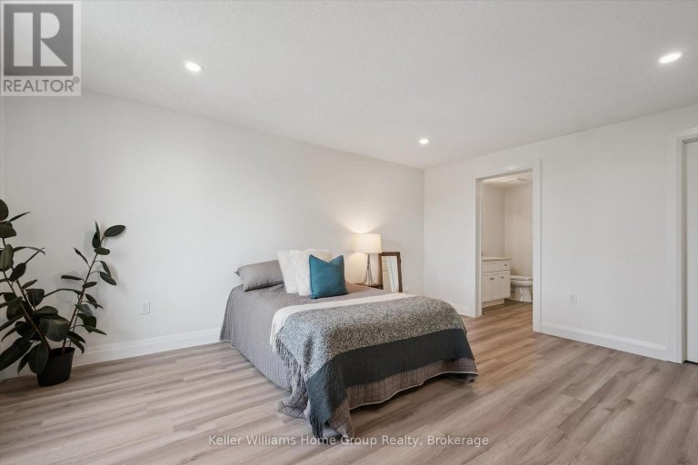 203 - 99B FARLEY ROAD, Centre Wellington (Fergus), Ontario, N1M0K5