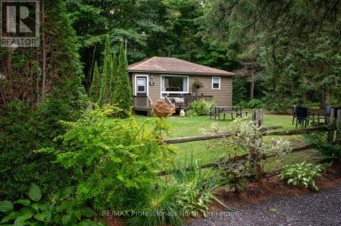 1050 OXTONGUE LAKE ROAD Algonquin Highlands (McClintock) Ontario photo 16