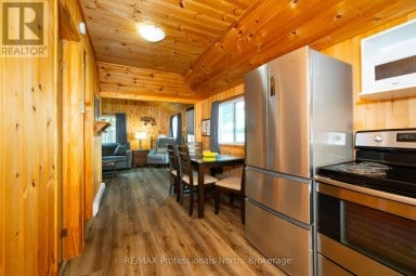 1050 OXTONGUE LAKE ROAD Algonquin Highlands (McClintock) Ontario photo 39