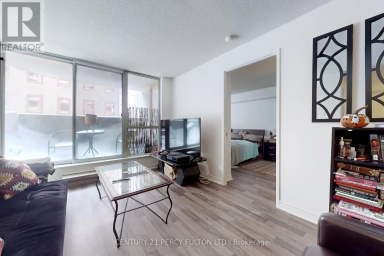 703 - 736 BAY STREET, Toronto (Bay Street Corridor), Ontario, M5G2M4