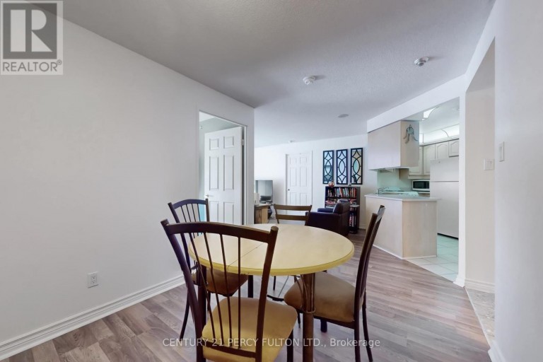 703 - 736 BAY STREET, Toronto (Bay Street Corridor), Ontario, M5G2M4