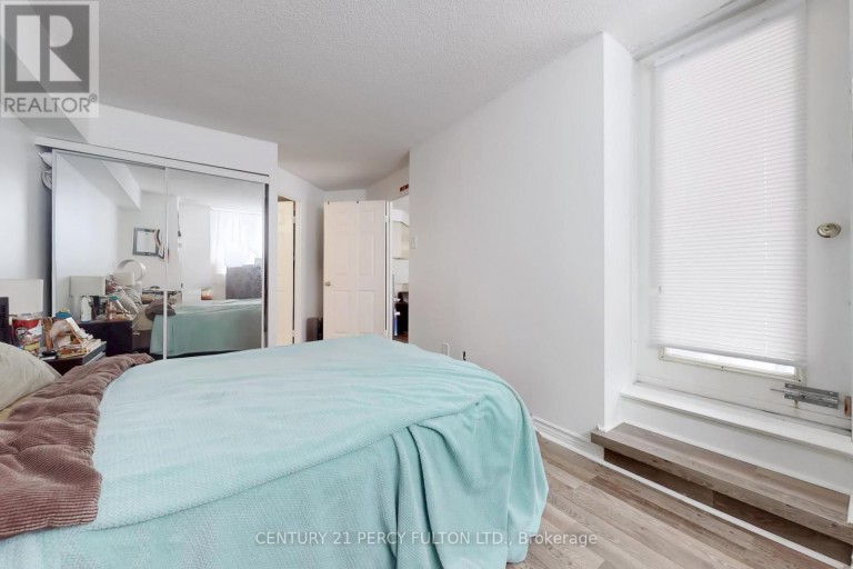 703 - 736 BAY STREET, Toronto (Bay Street Corridor), Ontario, M5G2M4