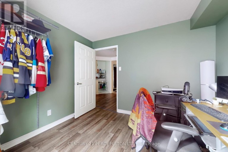 703 - 736 BAY STREET, Toronto (Bay Street Corridor), Ontario, M5G2M4