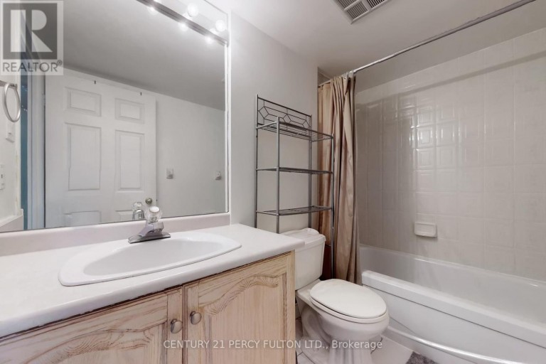 703 - 736 BAY STREET, Toronto (Bay Street Corridor), Ontario, M5G2M4