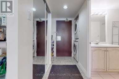 703 - 736 BAY STREET Toronto (Bay Street Corridor) Ontario photo 34