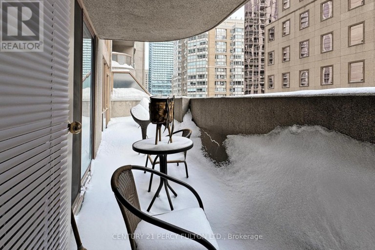 703 - 736 BAY STREET, Toronto (Bay Street Corridor), Ontario, M5G2M4