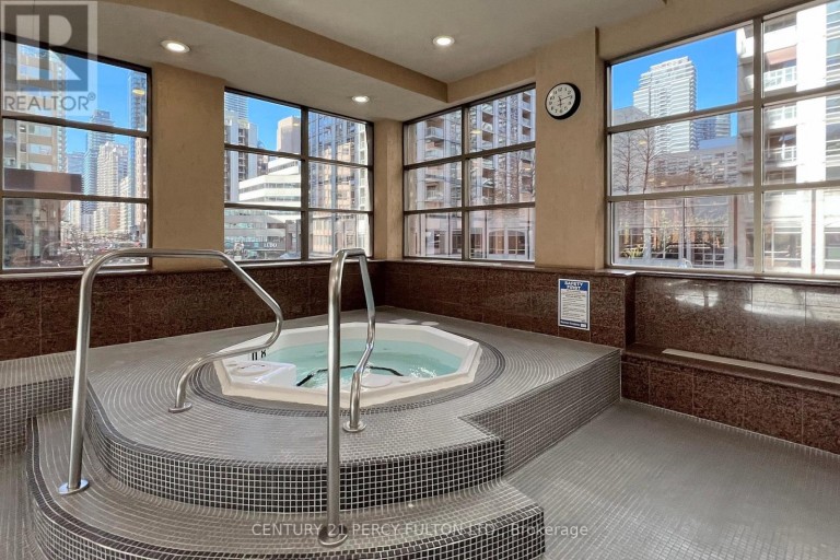 703 - 736 BAY STREET, Toronto (Bay Street Corridor), Ontario, M5G2M4