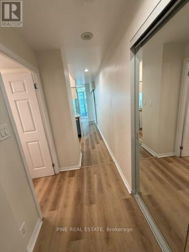 1119 - 230 QUEENS QUAY, Toronto (Waterfront Communities), Ontario, M5J2X1