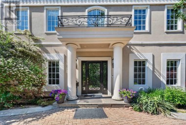 21 FIFESHIRE ROAD Toronto (St. Andrew-Windfields) Ontario photo 2