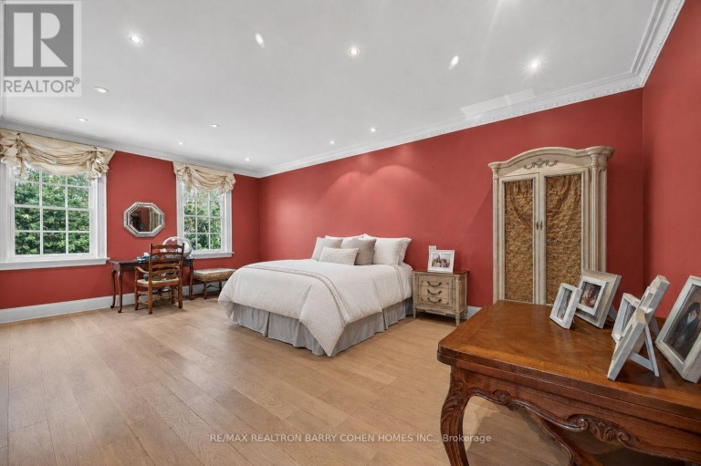21 FIFESHIRE ROAD, Toronto (St. Andrew-Windfields), Ontario, M2L2G4