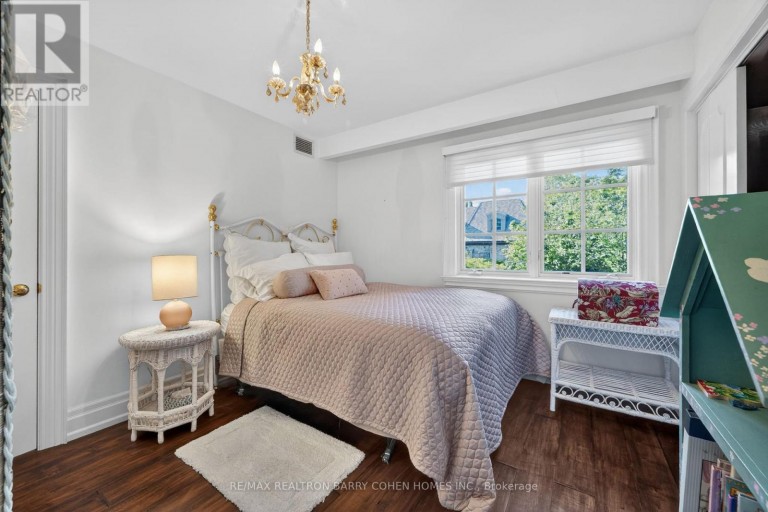 21 FIFESHIRE ROAD, Toronto (St. Andrew-Windfields), Ontario, M2L2G4