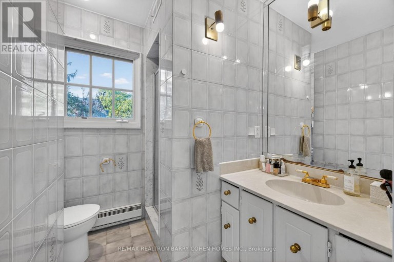 21 FIFESHIRE ROAD, Toronto (St. Andrew-Windfields), Ontario, M2L2G4