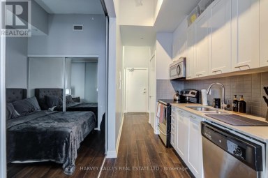 615 - 20 BRUYERES MEWS Toronto (Niagara) Ontario photo 13