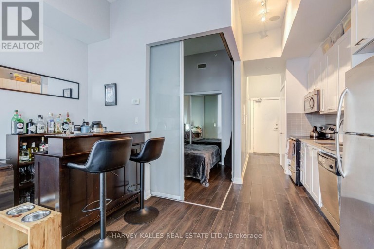 615 - 20 BRUYERES MEWS, Toronto (Niagara), Ontario, M5V0G8