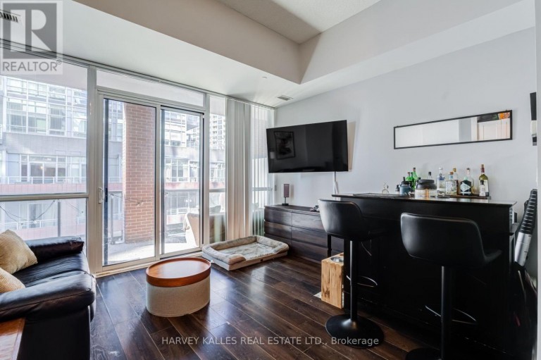 615 - 20 BRUYERES MEWS, Toronto (Niagara), Ontario, M5V0G8
