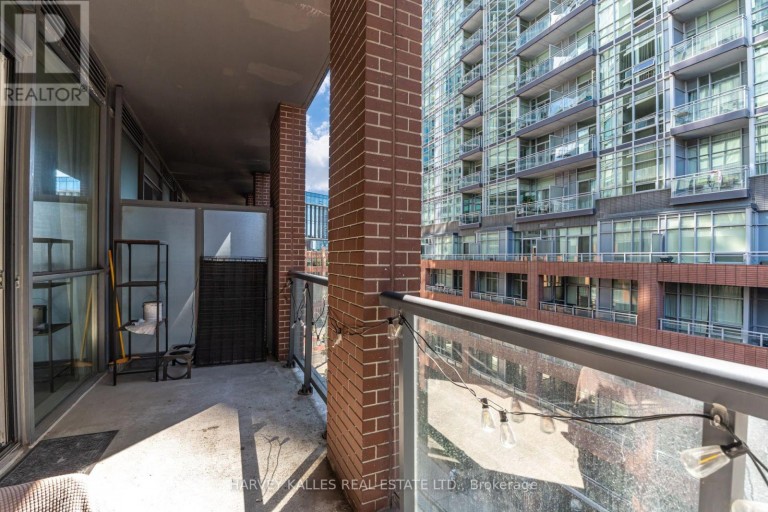 615 - 20 BRUYERES MEWS, Toronto (Niagara), Ontario, M5V0G8