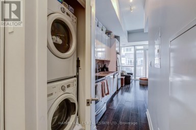 615 - 20 BRUYERES MEWS Toronto (Niagara) Ontario photo 9