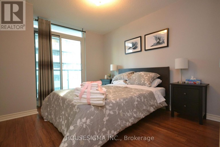 1507 - 19 GRAND TRUNK CRESCENT, Toronto (Waterfront Communities), Ontario, M5J3A4