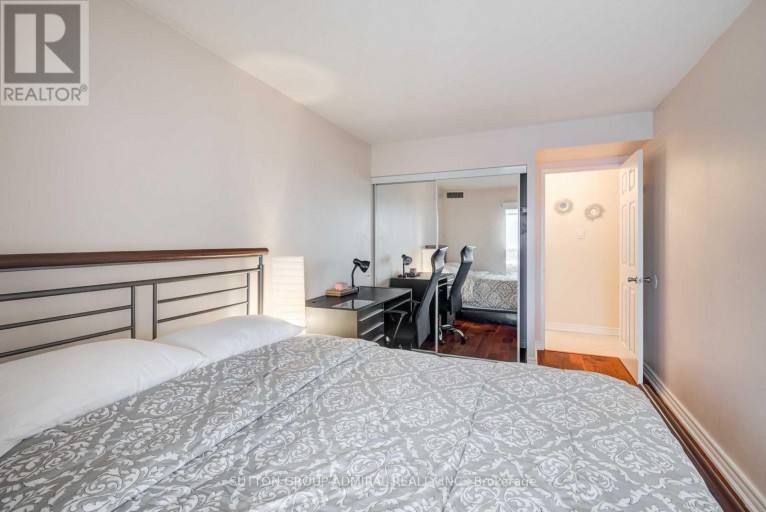 807 - 5460 YONGE STREET, Toronto (Willowdale West), Ontario, M2N6J4