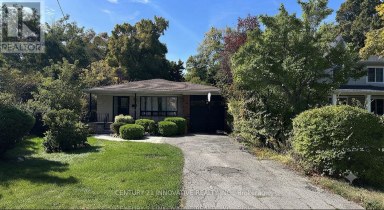 18 LARWOOD BOULEVARD Toronto (Cliffcrest) Ontario photo 1