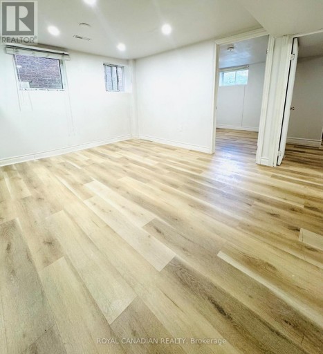 BSMT - 28 CHAPMAN DRIVE E, Ajax (Central), Ontario, L1T3C3