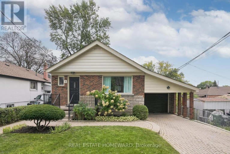 1 BASSETT AVENUE, Toronto (Clairlea-Birchmount), Ontario, M1L2A2