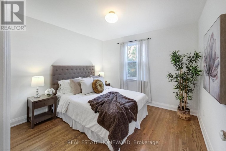 1 BASSETT AVENUE, Toronto (Clairlea-Birchmount), Ontario, M1L2A2