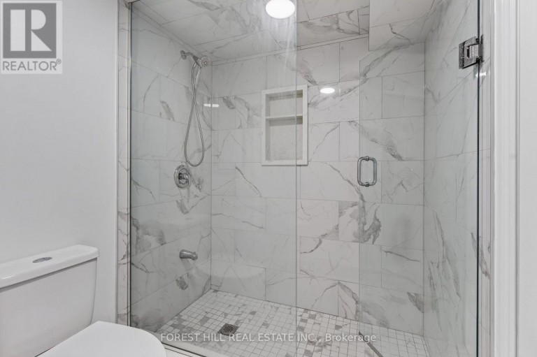 BASEMENT - 22 ROCKWOOD CRESCENT, Vaughan (Beverley Glen), Ontario, L4J7T2