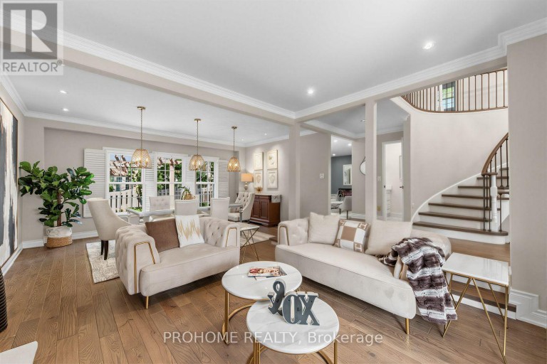 43 ROSEMEAD CLOSE, Markham (Unionville), Ontario, L3R3Z4
