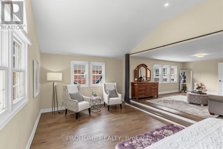 43 ROSEMEAD CLOSE, Markham (Unionville), Ontario, L3R3Z4