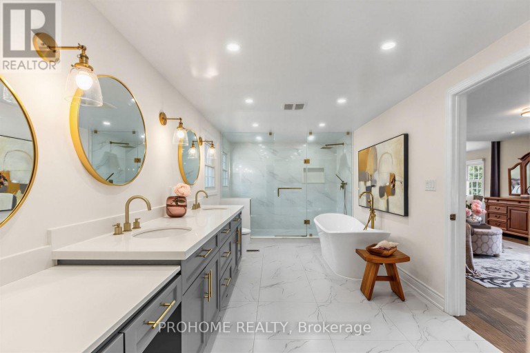 43 ROSEMEAD CLOSE, Markham (Unionville), Ontario, L3R3Z4