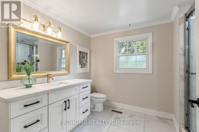 43 ROSEMEAD CLOSE, Markham (Unionville), Ontario, L3R3Z4