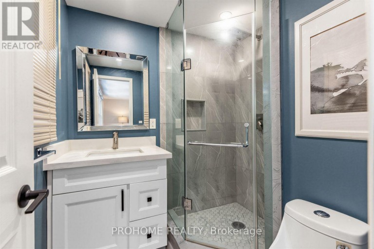 43 ROSEMEAD CLOSE, Markham (Unionville), Ontario, L3R3Z4