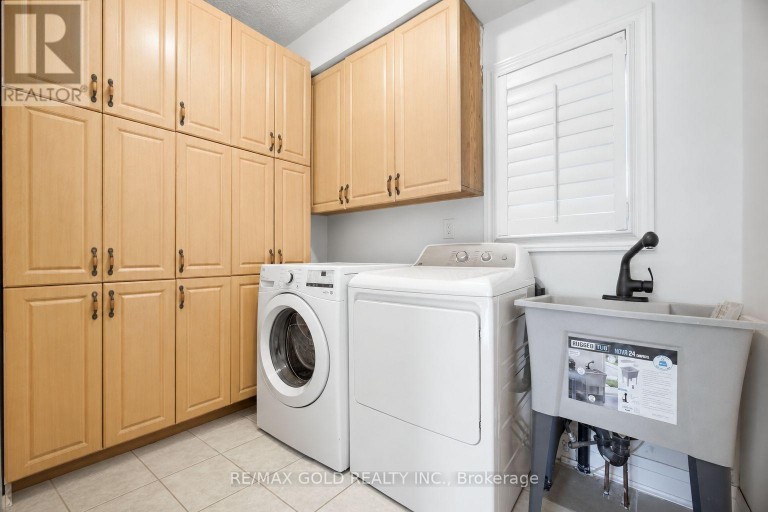 159 MONTE CARLO DRIVE, Vaughan (Sonoma Heights), Ontario, L4H1R6