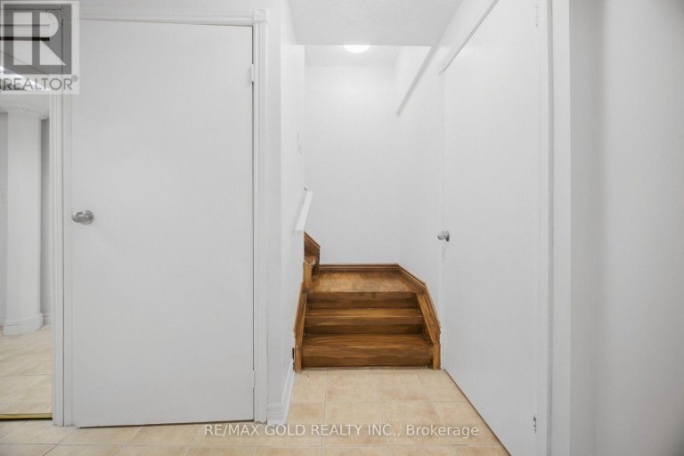 159 MONTE CARLO DRIVE, Vaughan (Sonoma Heights), Ontario, L4H1R6