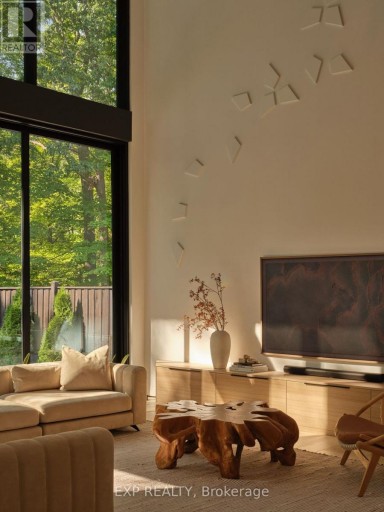 105 PARK CRESCENT, Richmond Hill (Oak Ridges Lake Wilcox), Ontario, L4E3J5