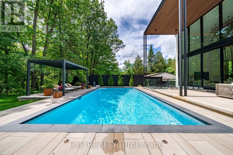 105 PARK CRESCENT, Richmond Hill (Oak Ridges Lake Wilcox), Ontario, L4E3J5