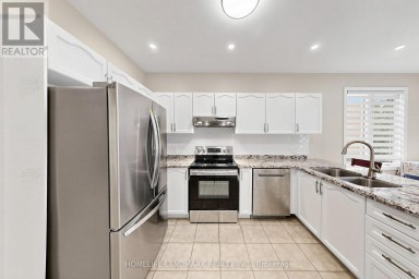 17 SHELL COURT Richmond Hill (Rouge Woods) Ontario photo 11