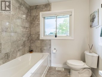 28 TESKEY COURT Collingwood Ontario photo 25